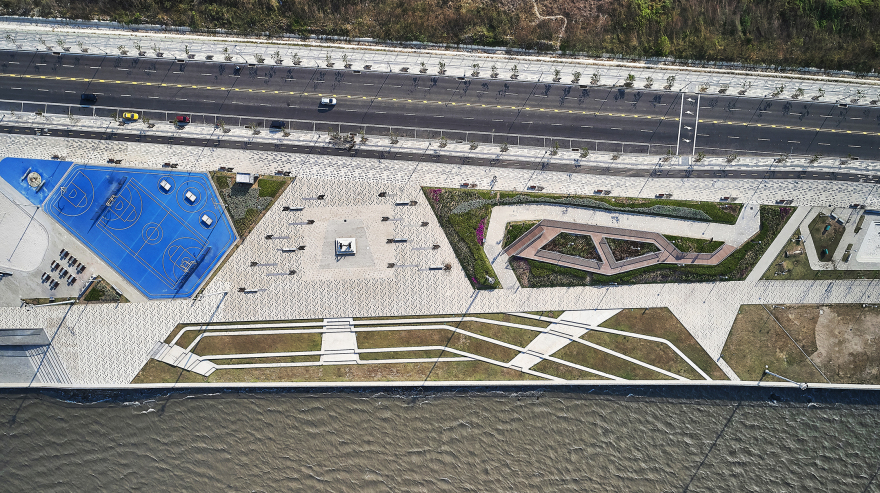 格兰马莱孔河 UF2丨DEB-11