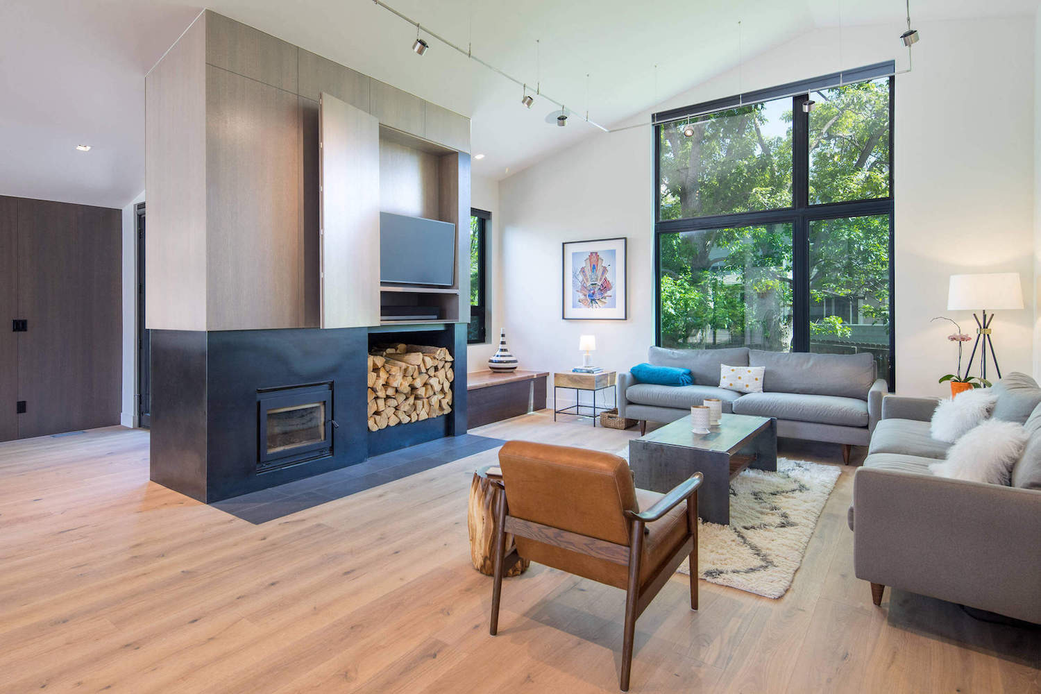 Elton R Construction redesigned and old Colorado residence into a bright, open space interior design   CAANdesign  Architecture and home design blog-3