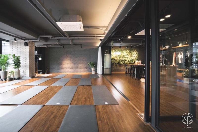 温暖舒适，瑜伽工作室的温馨室内设计-7