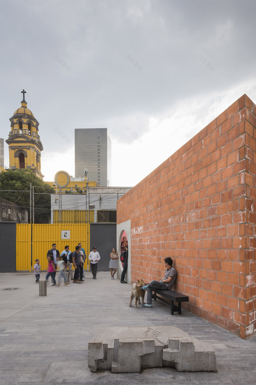 三角房子,墨西哥 / Salottobuono + Enrico Dusi Architecture-17