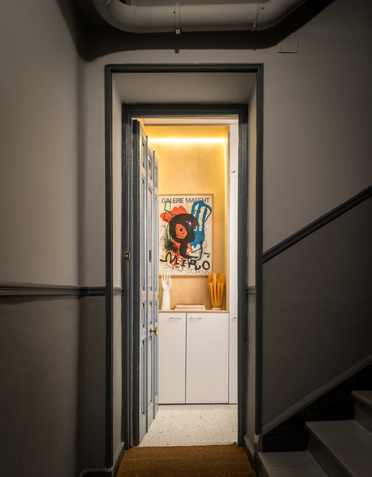 Madrid 地下室公寓翻新 | MINIMO 打造无隔断空间-18