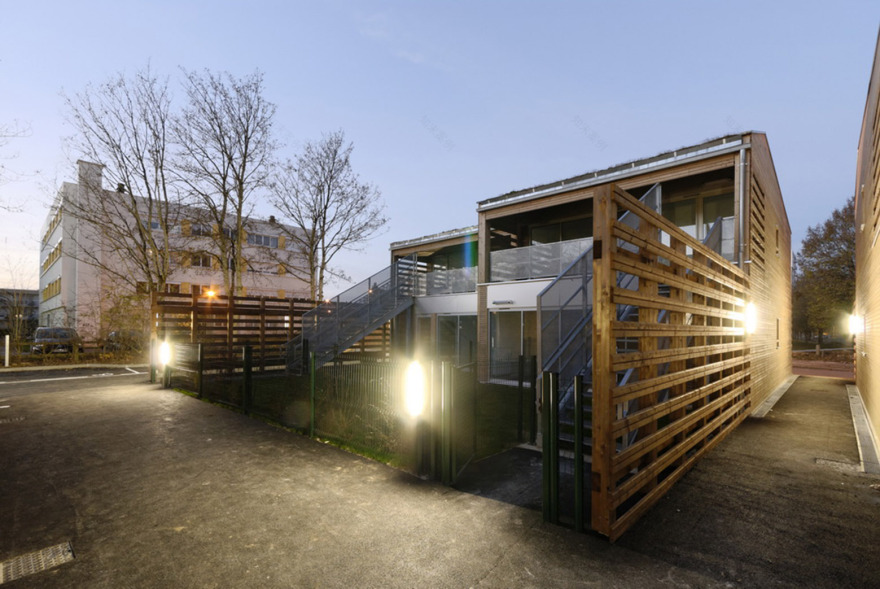 法国 16 座公益住房翻修工程,和谐融入自然景观-34