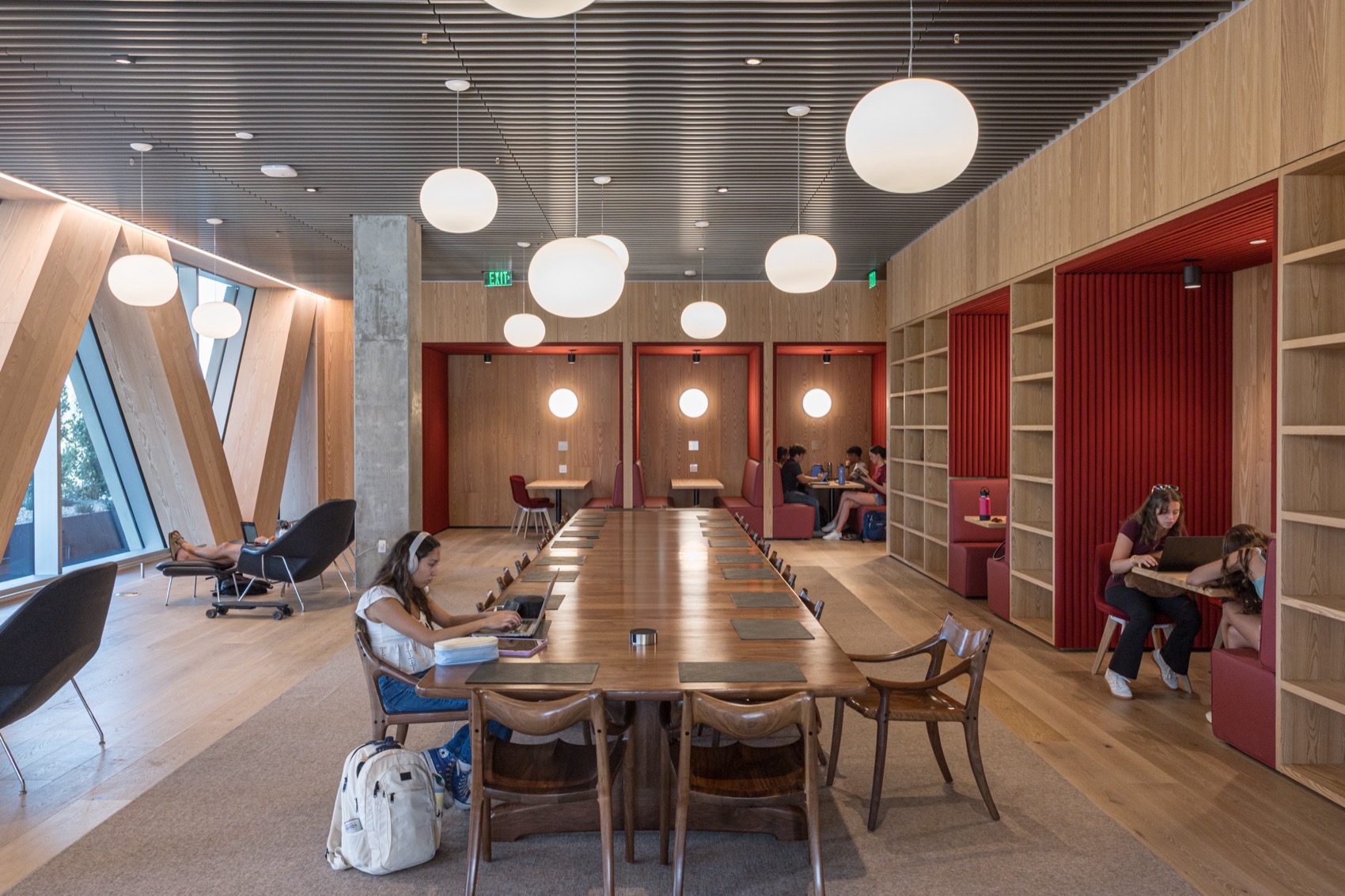 克莱蒙特·麦肯纳学院罗伯特·戴科学中心丨美国丨BIG-71