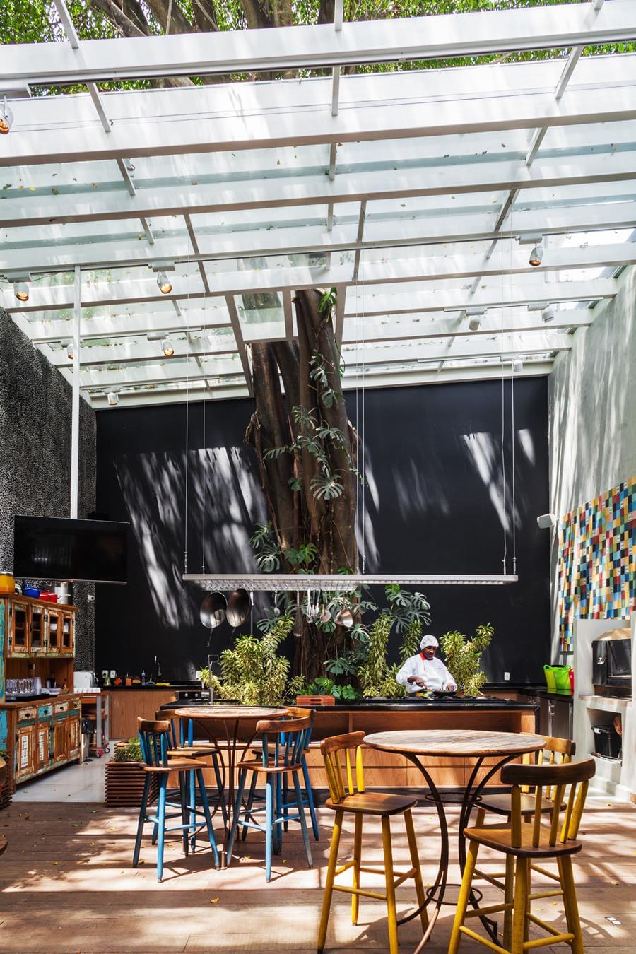 现代风格美食店铺设计，创意与实用性兼具-16