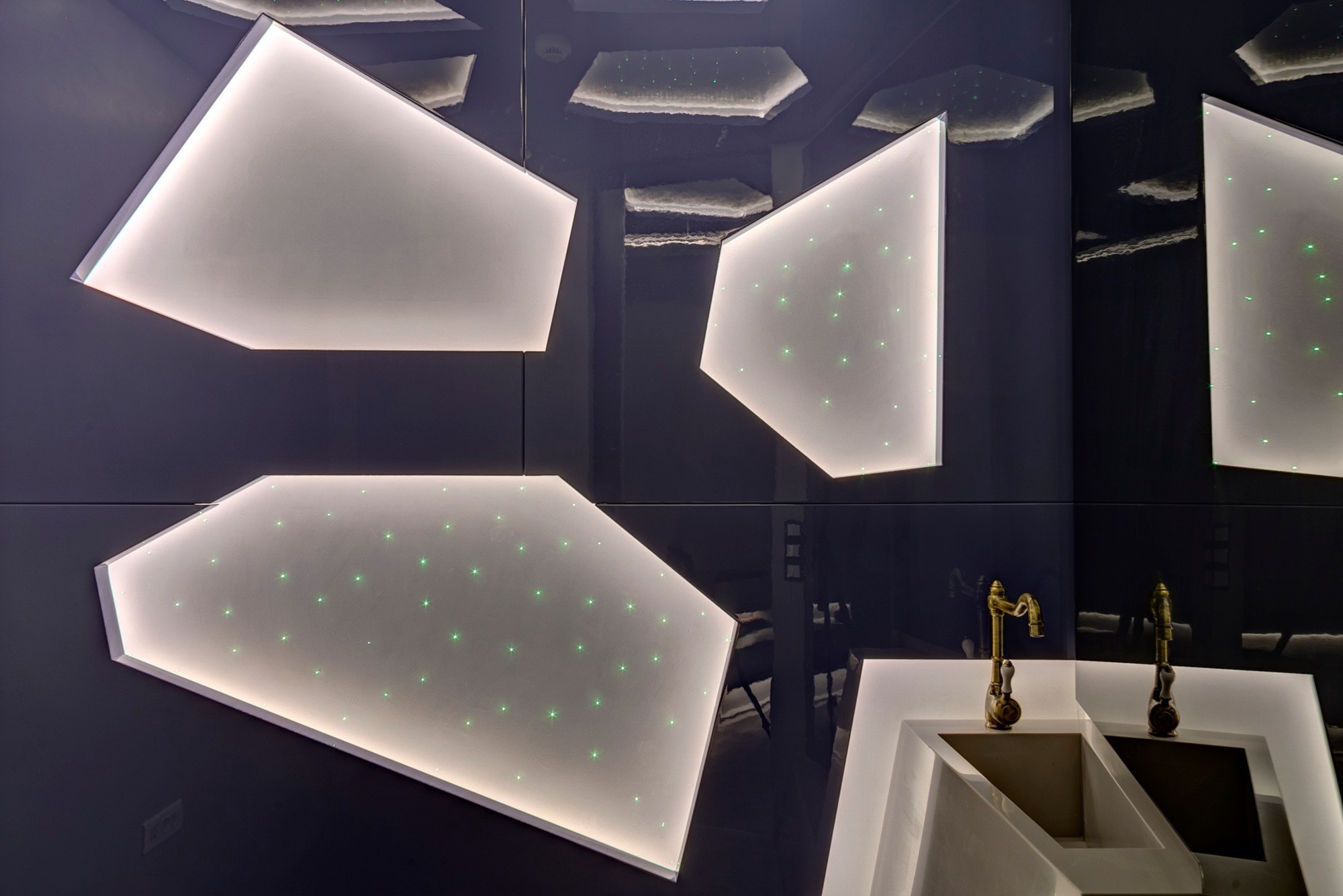 Voronoi 图解构的现代医学空间-31