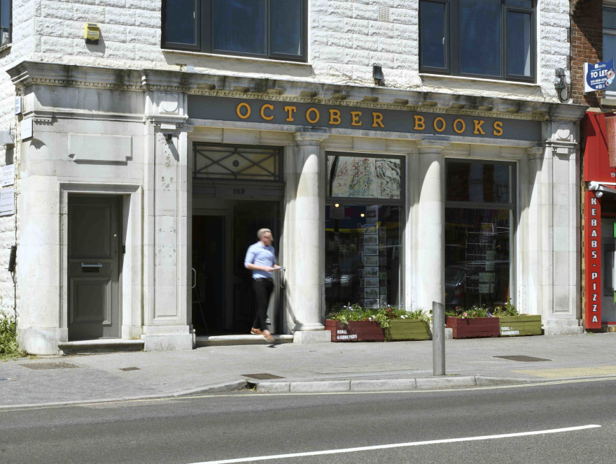 南安普敦社区精神 · Studio B·a·d 打造“十月书籍”共享空间-17