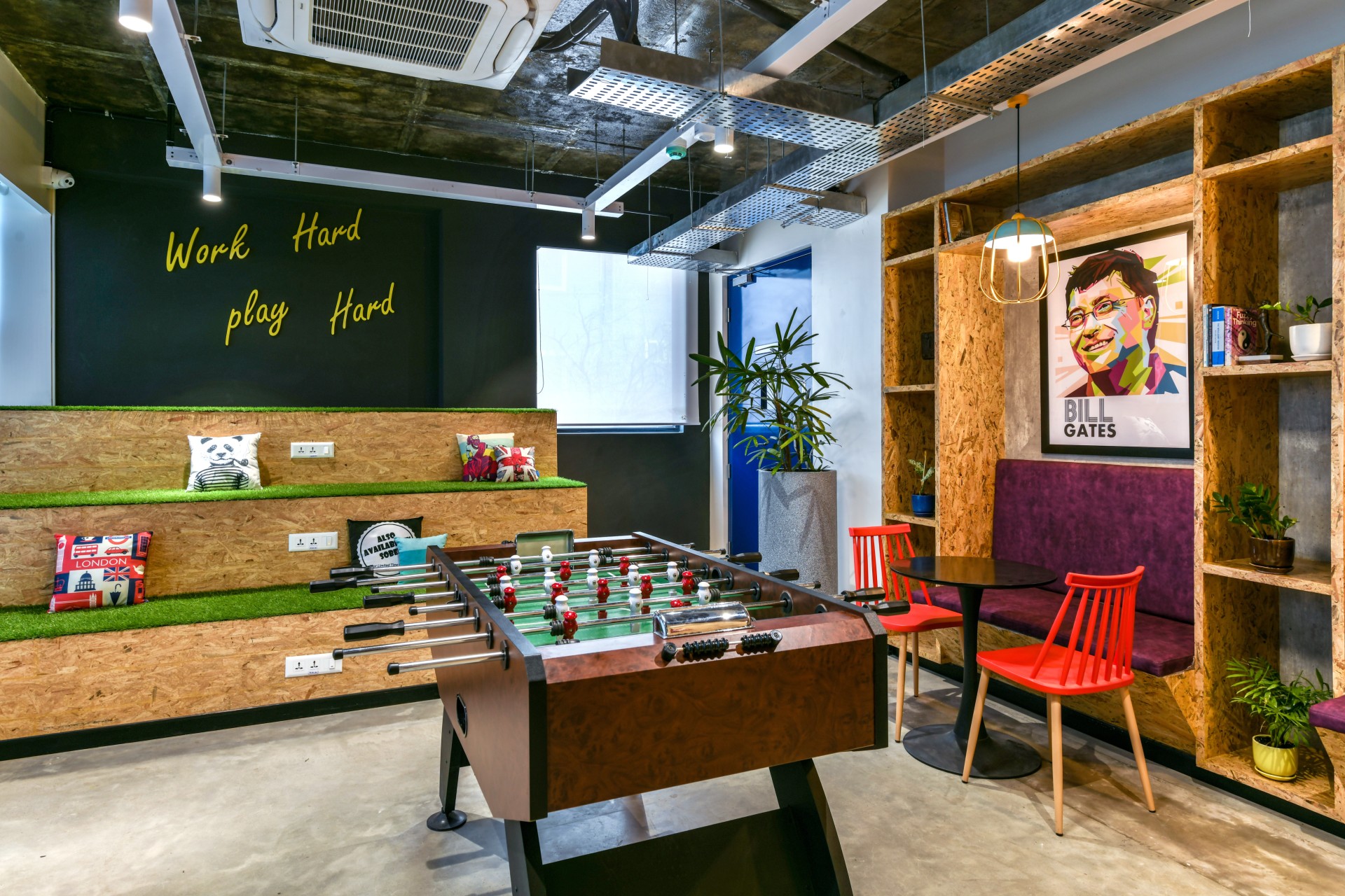 Giving the Innovative Co-working Space an Eclectic, Creative and Functionally Superlative Workspace Interior Design-12
