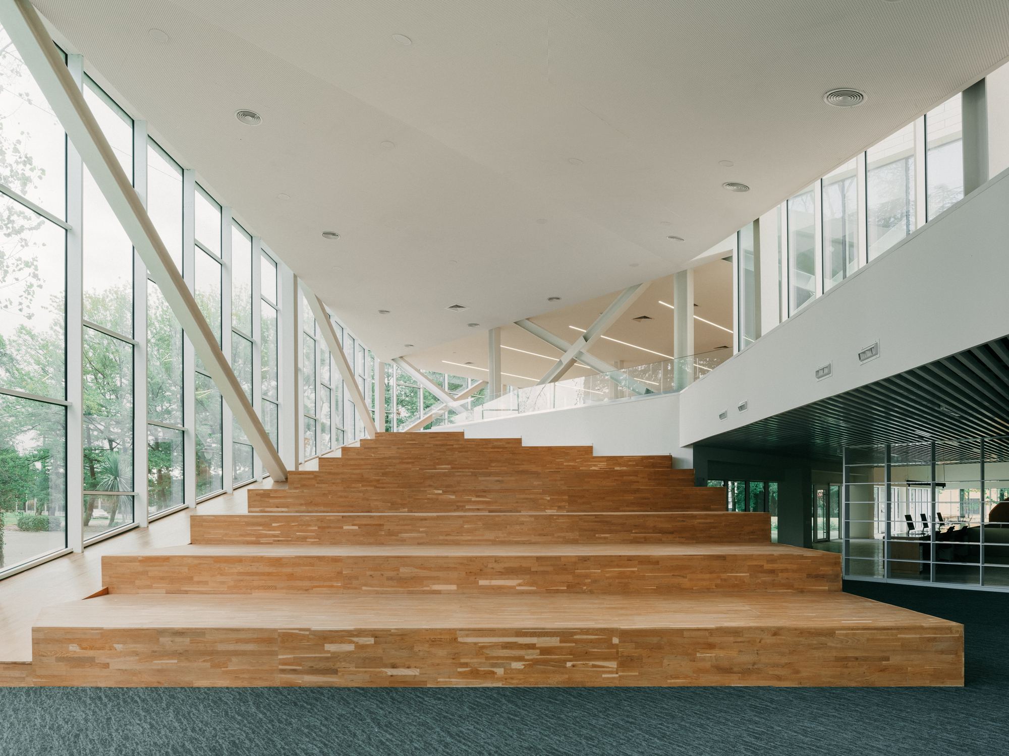 Zviad Gamsakhurdia Presidential Center / Tsanava + Maisuradze + T-architects-28