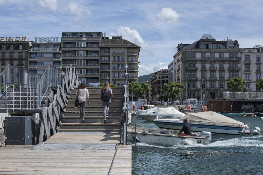 Mobile walkway of Geneva's Jet d'Eau | INGENI-9