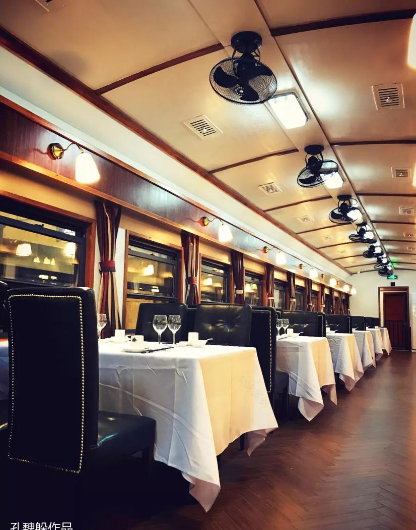 80 年代老车站焕新颜,设计师的怀旧之作-32