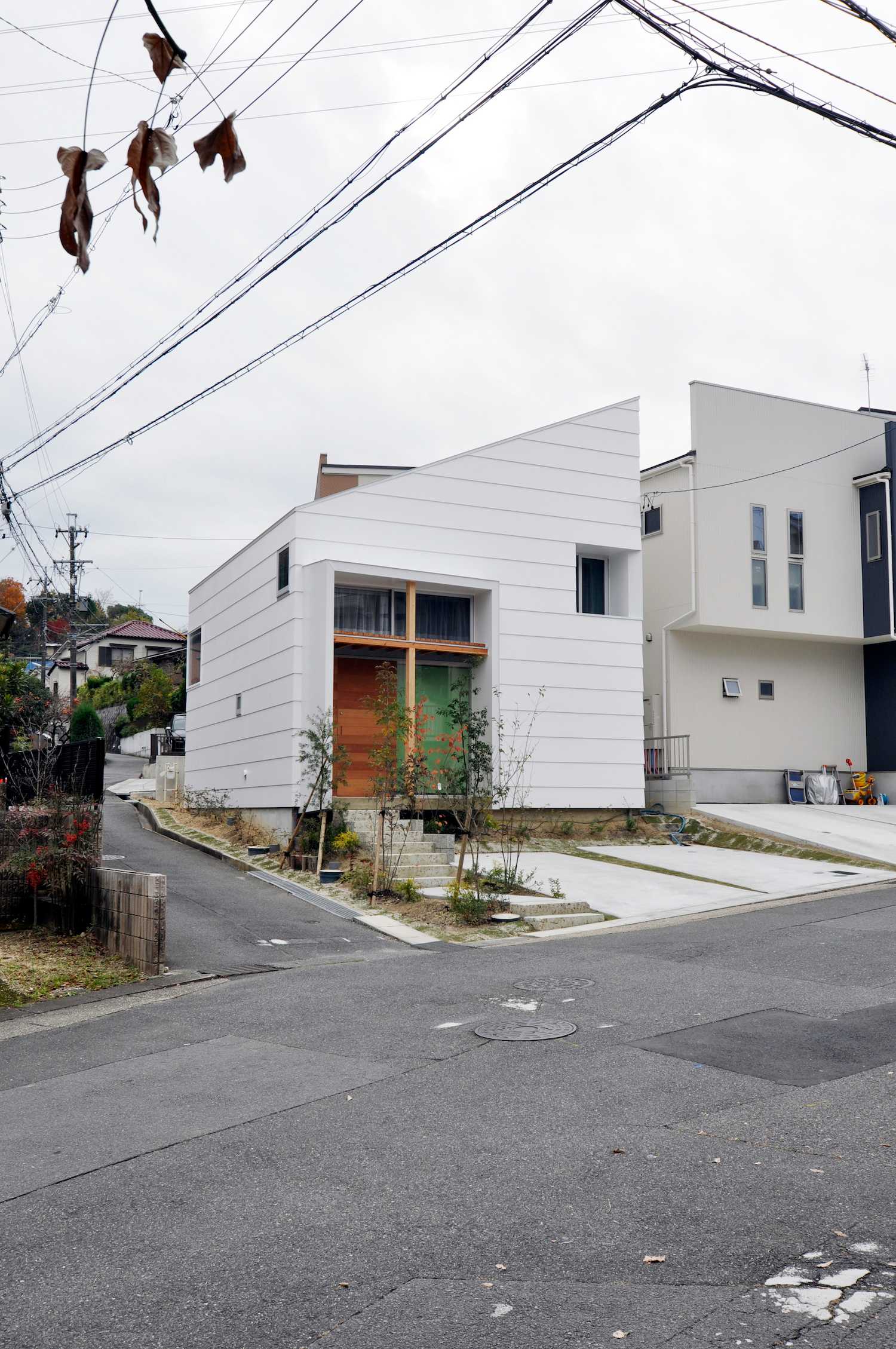 名古屋横轴山极简主义住宅-5