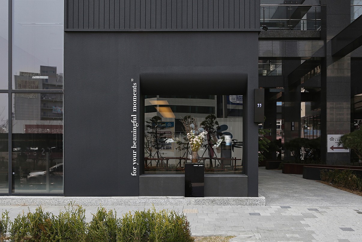 现代简约 47 平咖啡厅设计-2