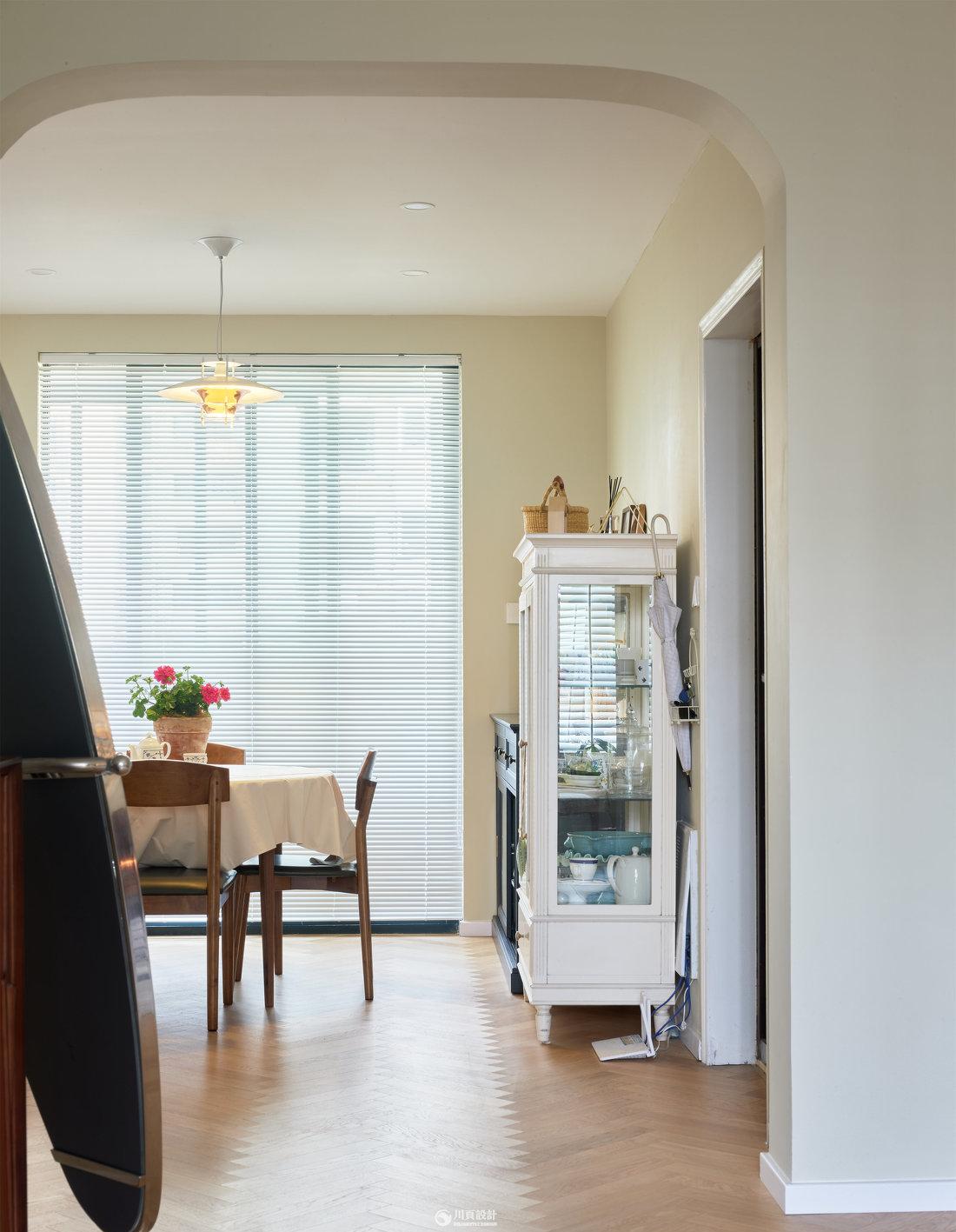 北欧中古风套间设计-31