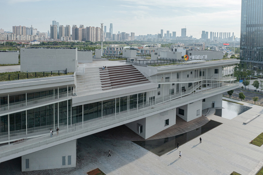 湖南广电芒果马栏山广场丨中国湖南丨地方工作室,湖南大学设计研究院有限公司-11