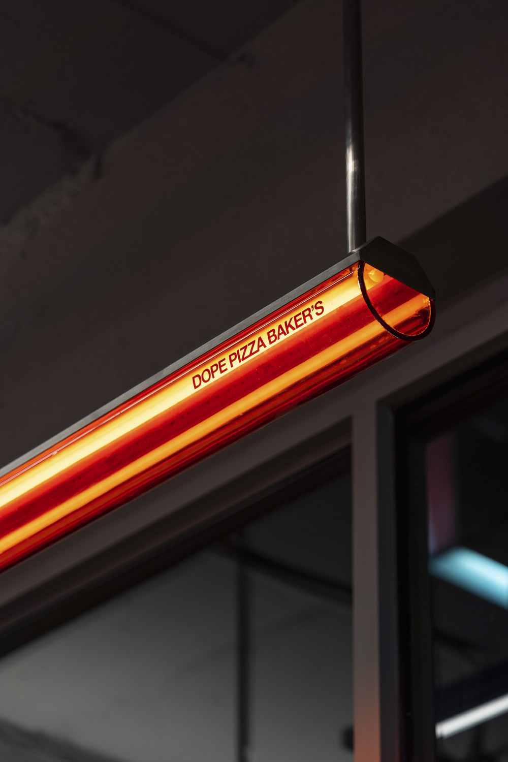 动感现代风 20 平米披萨店设计-13