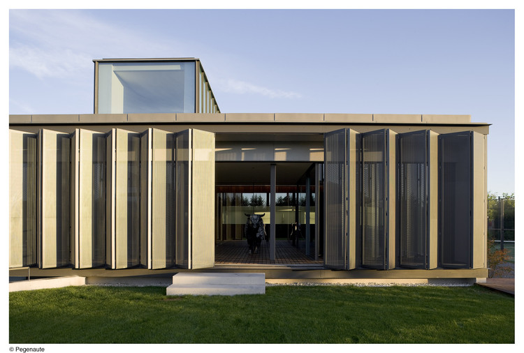 Domínguez House  José María Gastaldo and Enrique Jerez-1