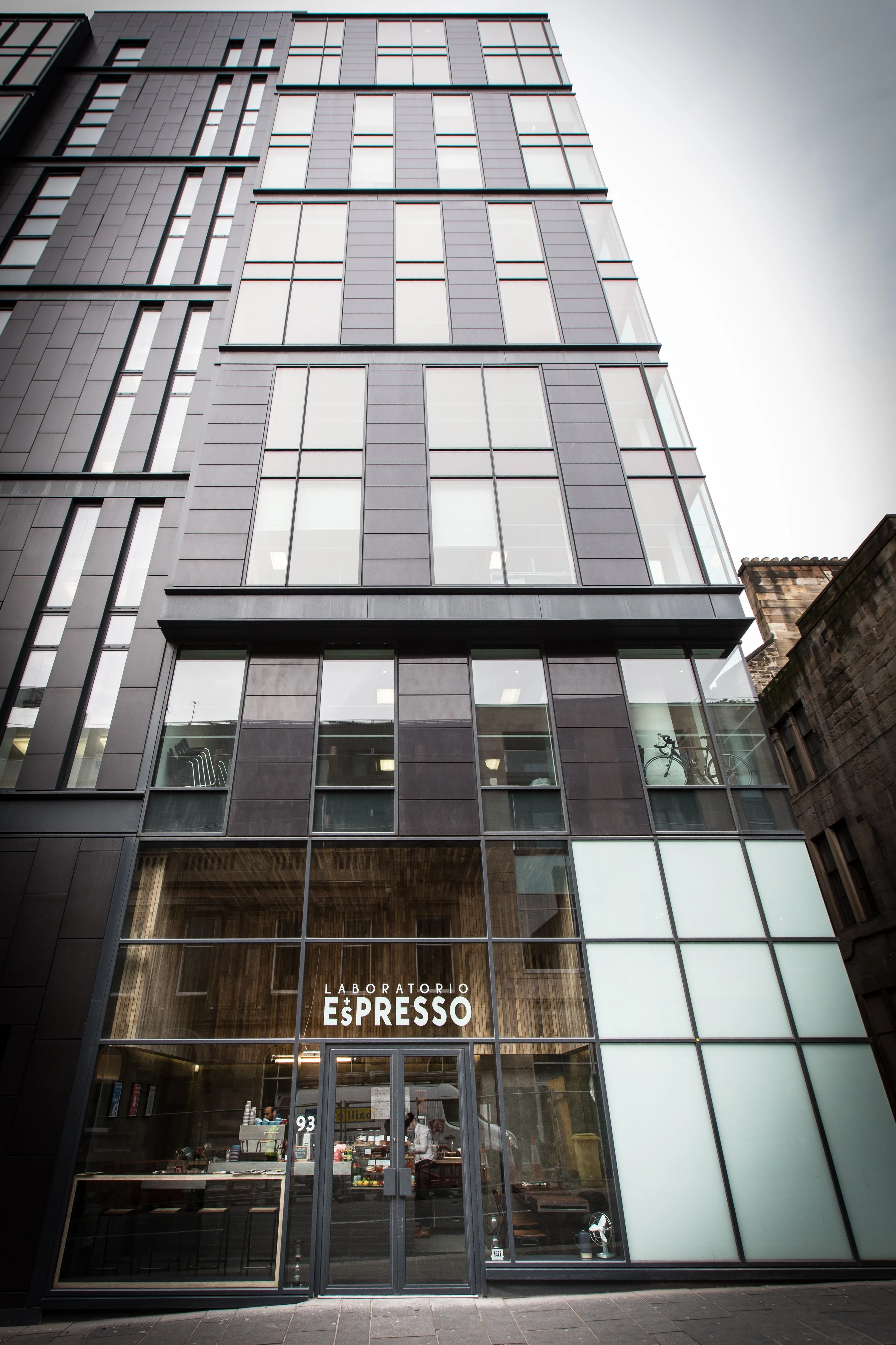 苏格兰小街咖啡馆的再生设计-10