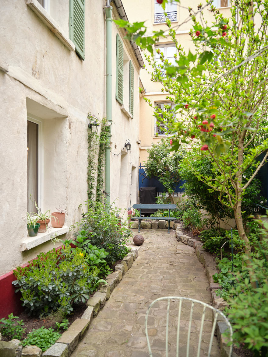 植物馆;植物园;植物之家(根据常见与合理语境,植物馆相对更符合场景需求,但因未明确具体语境,若此处为商业品牌名等,建议询问更多信息以精准判断)
注:若需更精准的唯一翻译,烦请提供该内容出现的具体语境,比如是在旅游介绍、商业宣传、小说等中的信息 丨法国巴黎丨Sophia Charles Architecte-8