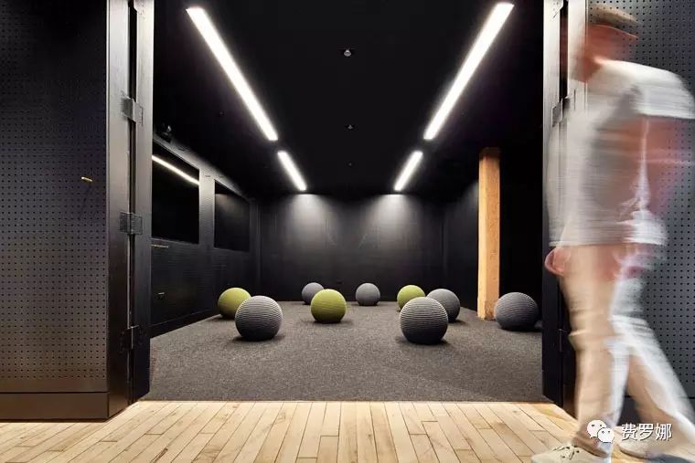 想在办公室打棒球吗？理性与休闲结合的芝加哥金融办公室-4