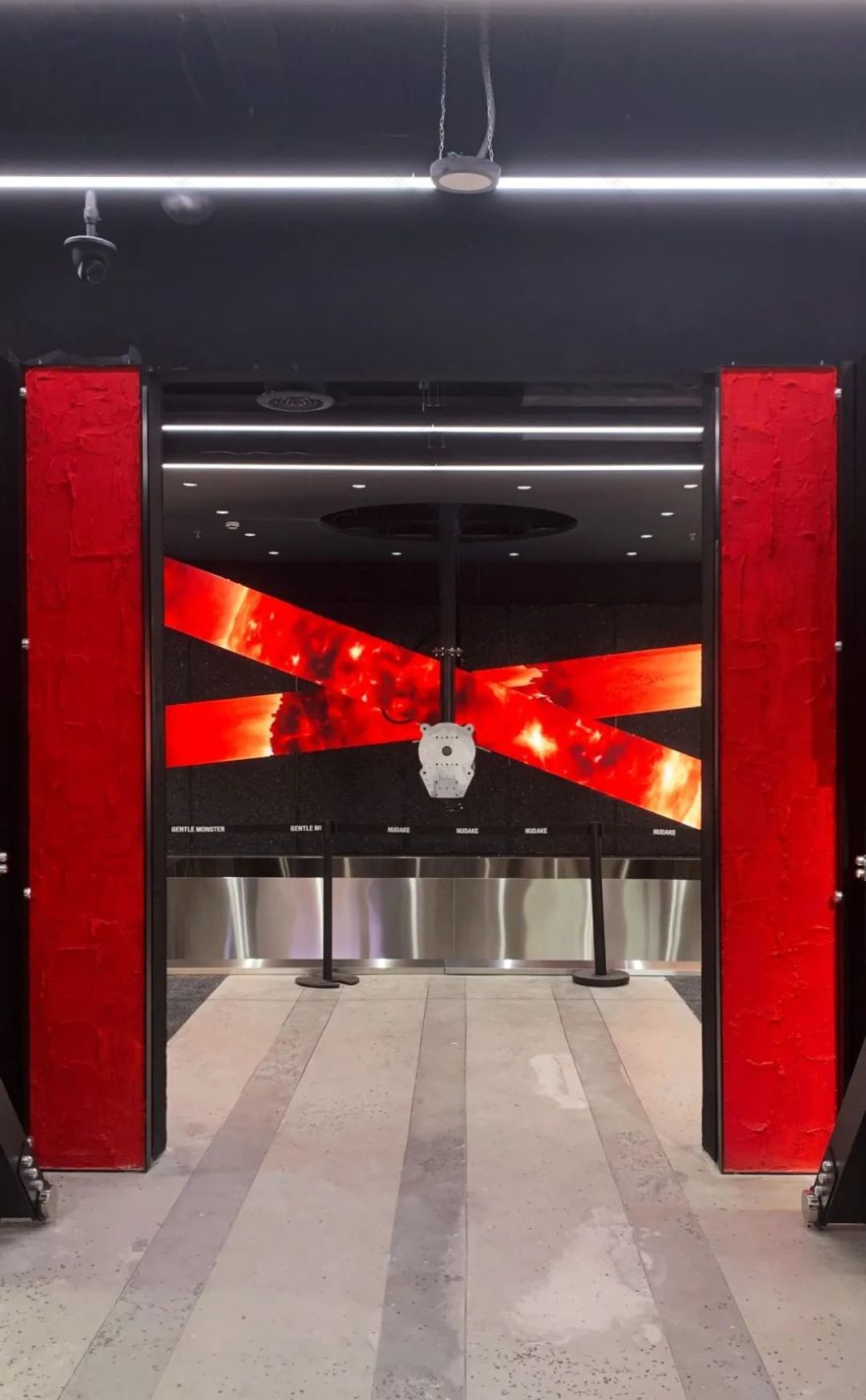 上海 HAUS SHANGHAI | 全球最大 Gentle Monster 旗舰店颠覆未来零售体验-57