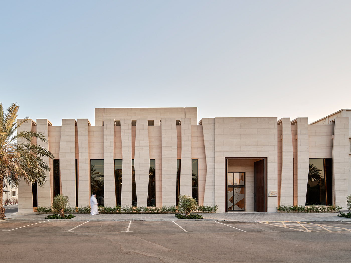 迪万·奥萨米丨illuminate Design,Reehana-3