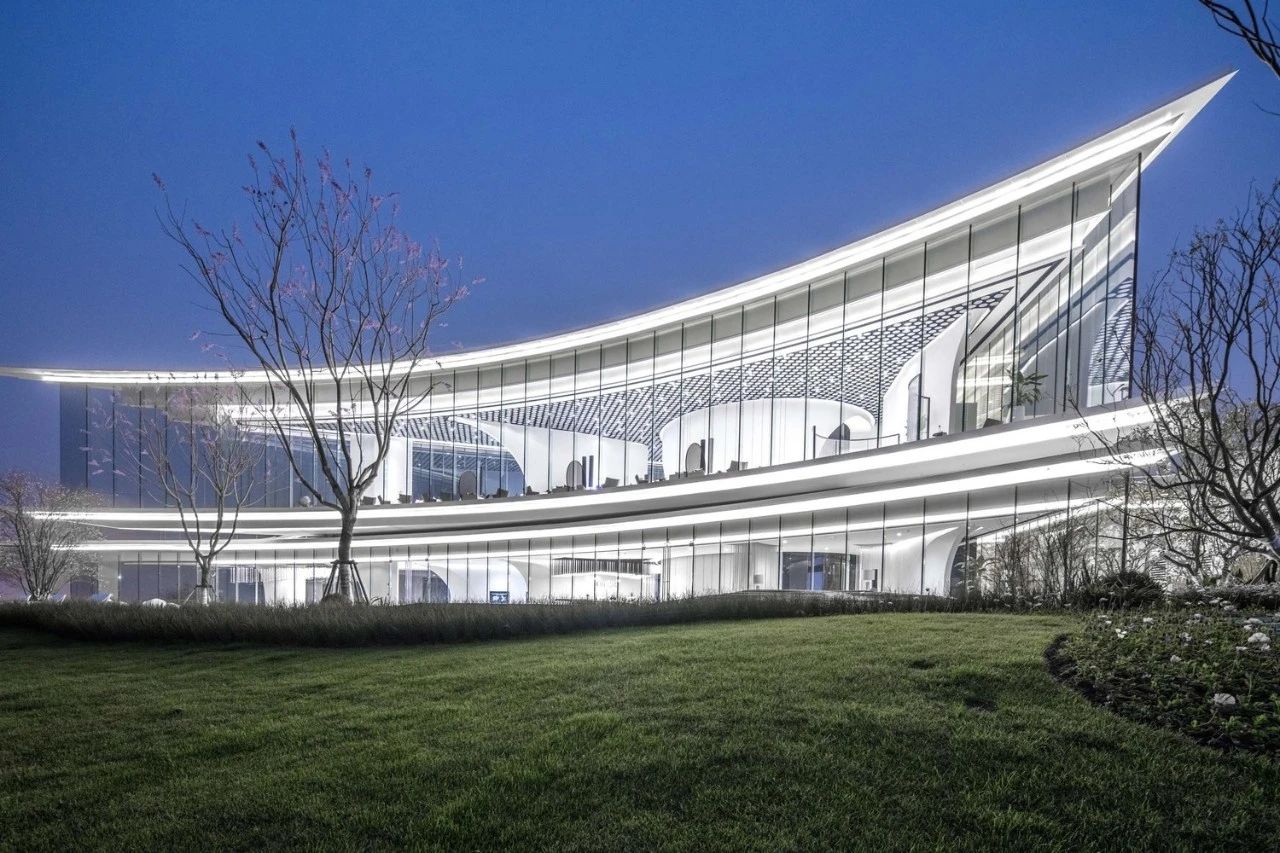 重庆江山雲出 • Legend 未来人居艺术馆——悬崖江湾的人居艺术探索-10