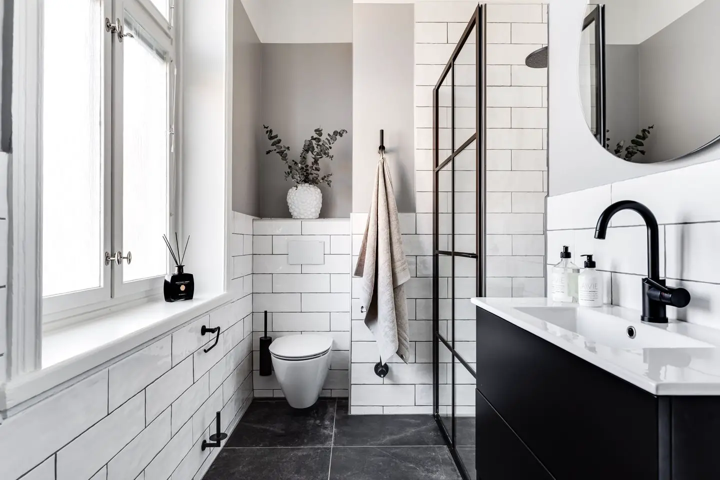 瑞典 115m2 河景公寓,古典与现代的完美融合-13