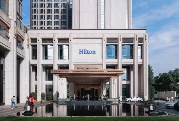 成都协信希尔顿酒店 | 紧凑用地上的极致空间设计-22