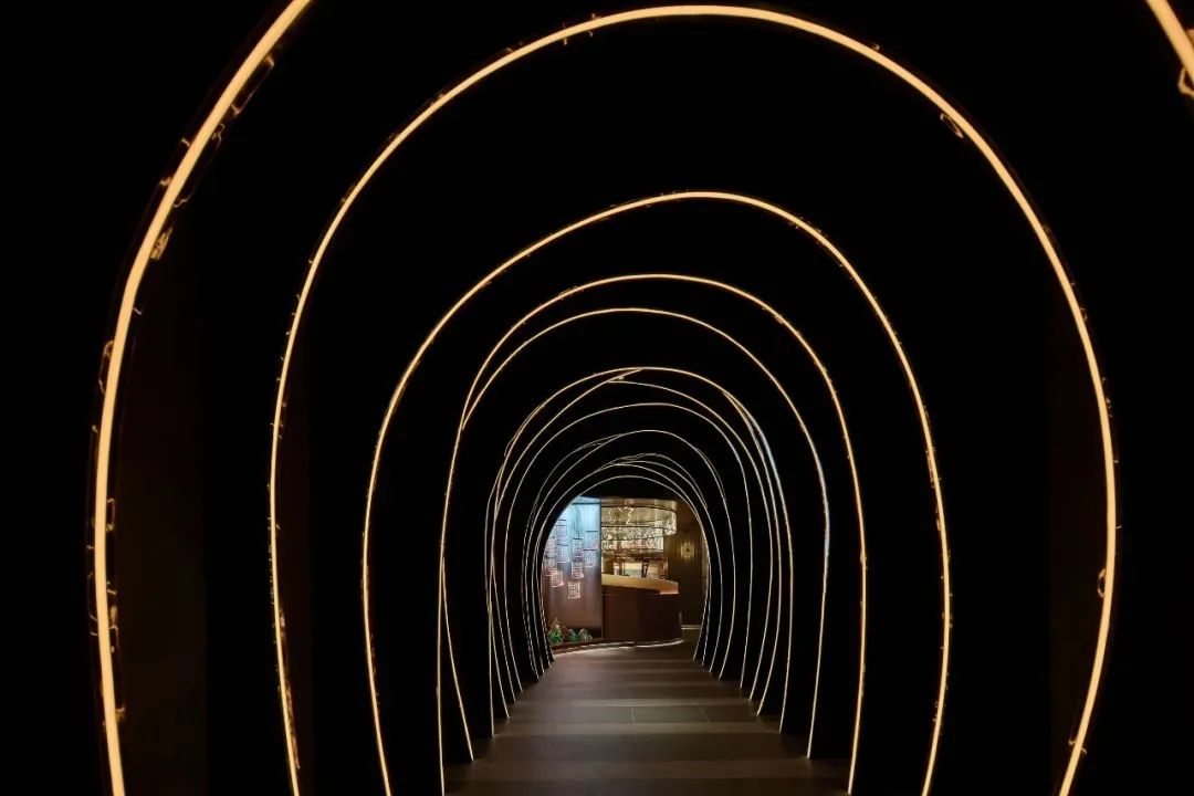 湊湊火锅上海颛桥万达店丨中国上海丨广州市原计划创意设计有限公司-11