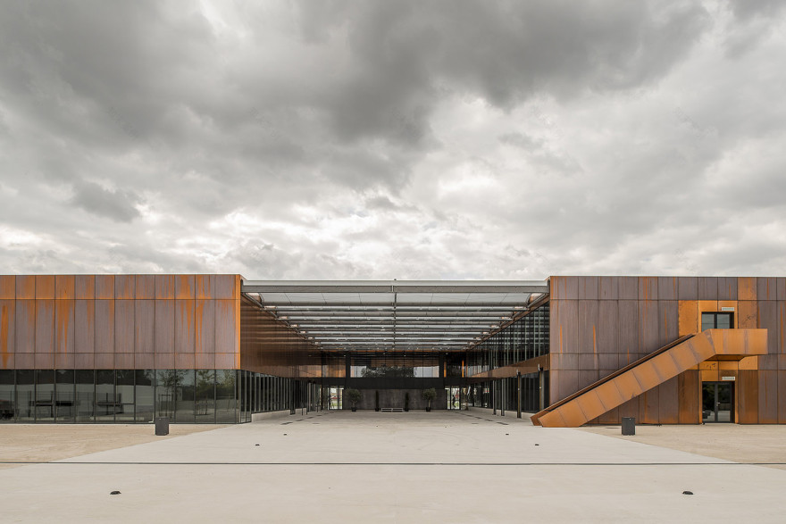 法国 Labarthe·sur·Lèze 公立中学,环保与教育的完美结合-9