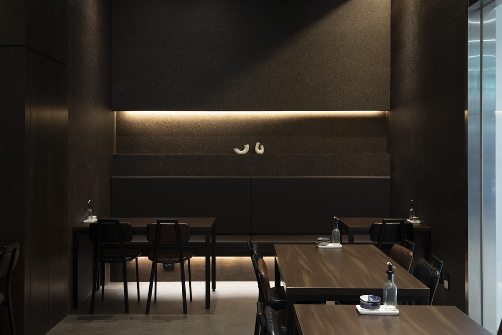 现代高级日式餐厅设计实例-7