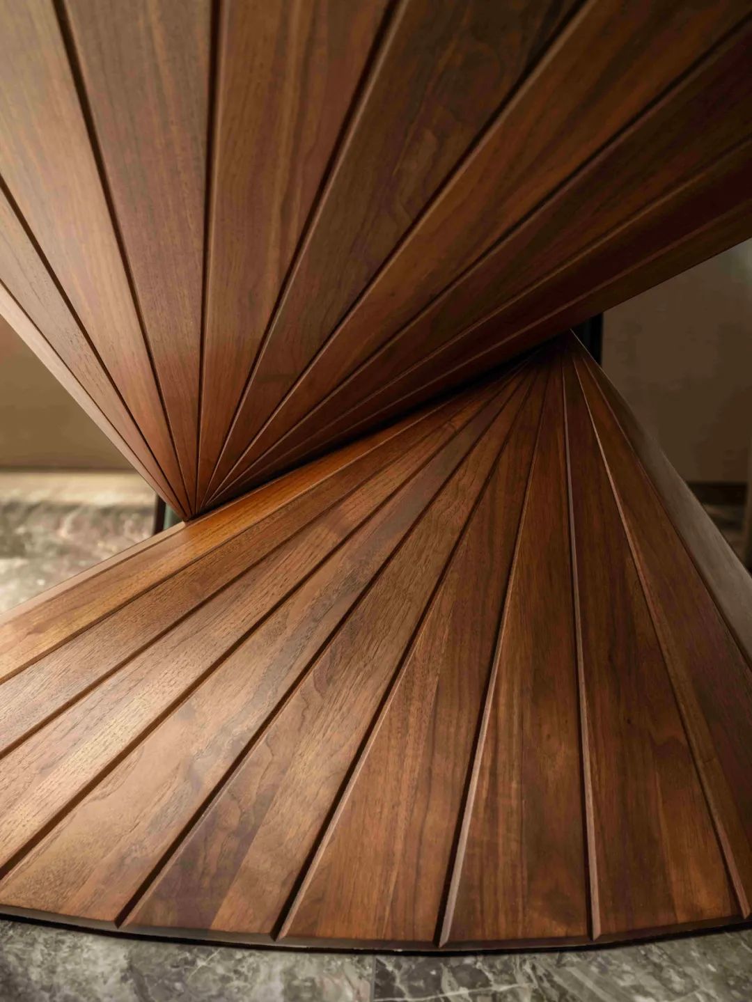 魅无界设计｜摩登海派大平层：个性与艺术的生活共鸣-27