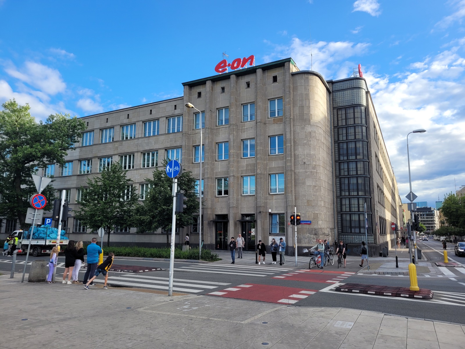 华沙波维什卢发电厂行政大楼外立面翻新丨波兰华沙-24