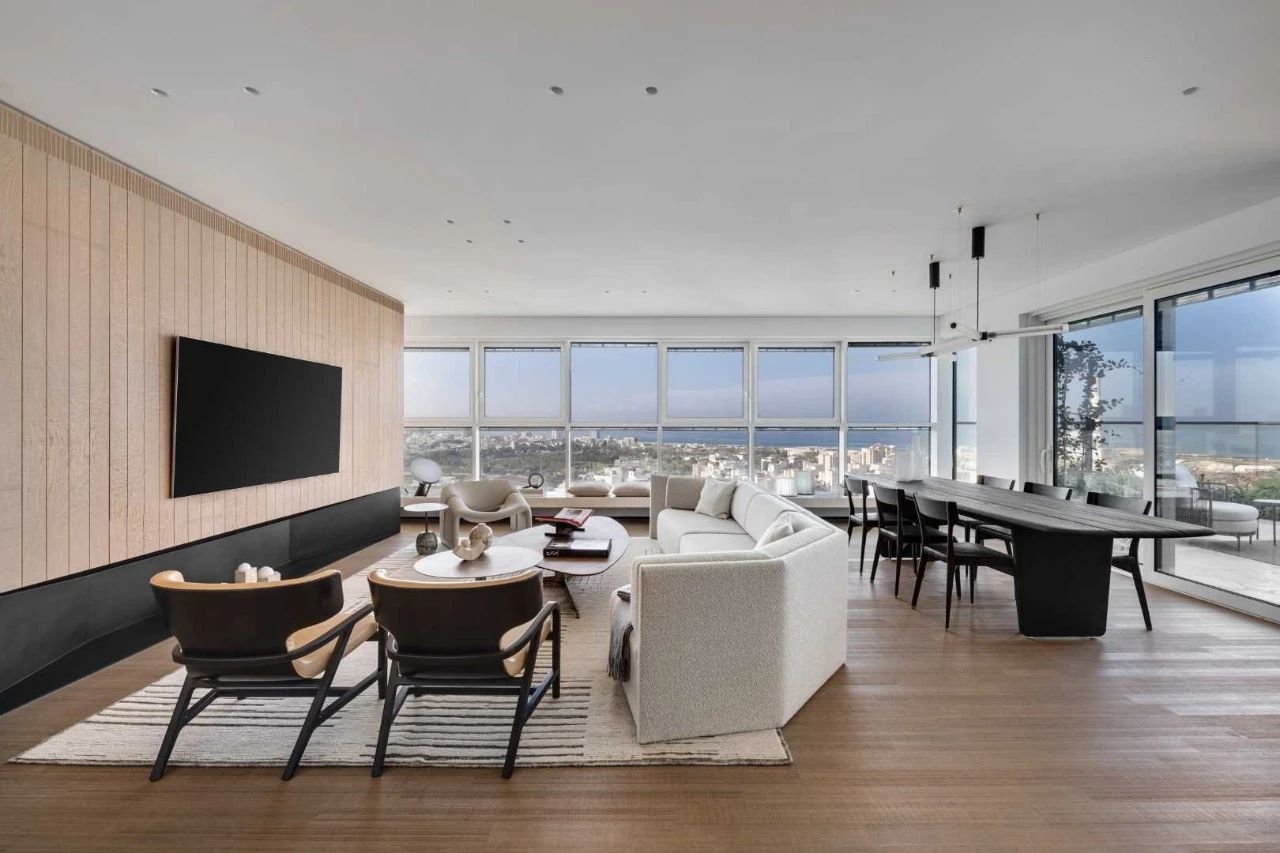 顶层简奢大宅丨Aviram Kushmirski 设计工作室-4