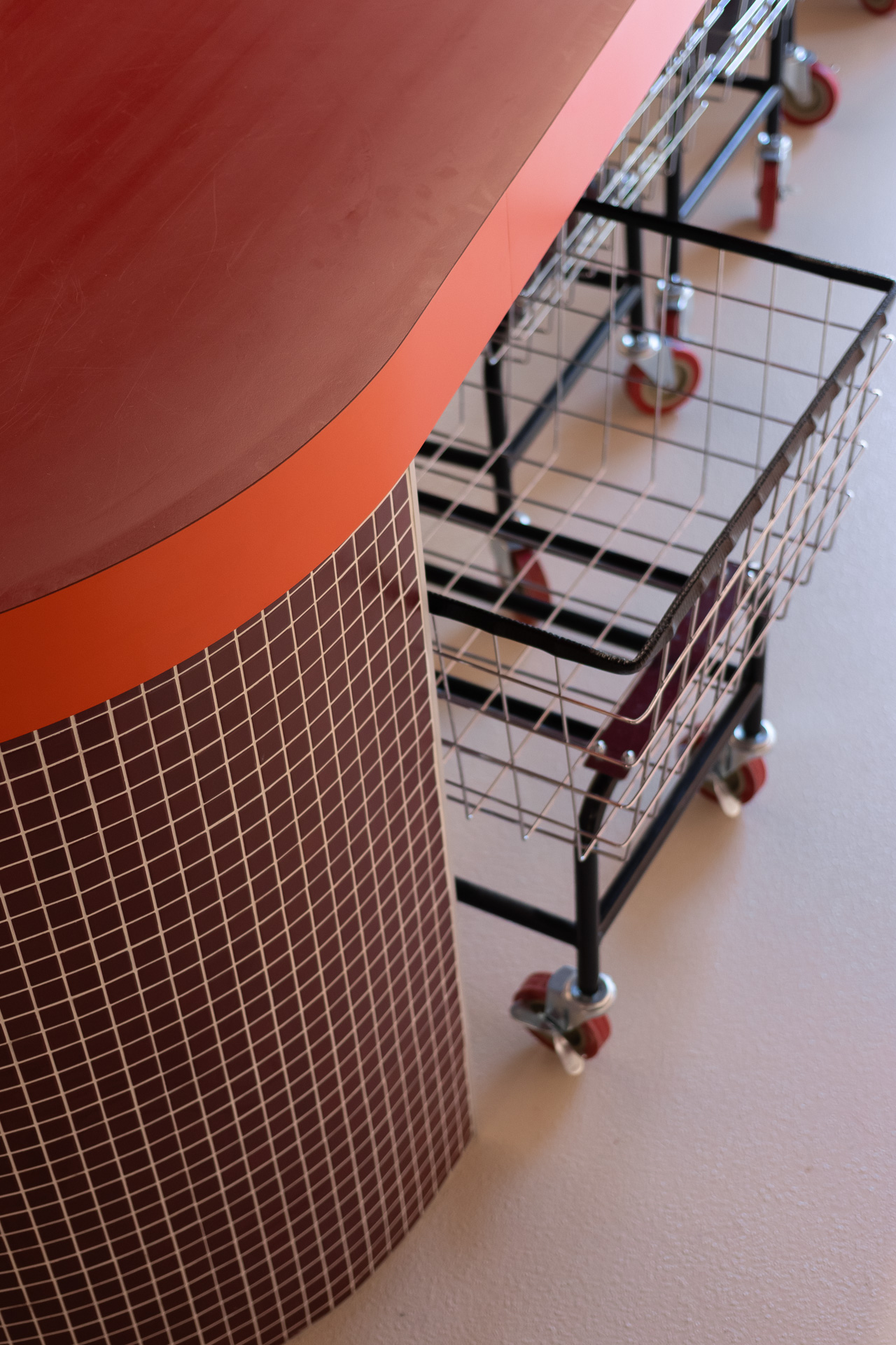 LILLIAN'S LAUNDROMAT-18