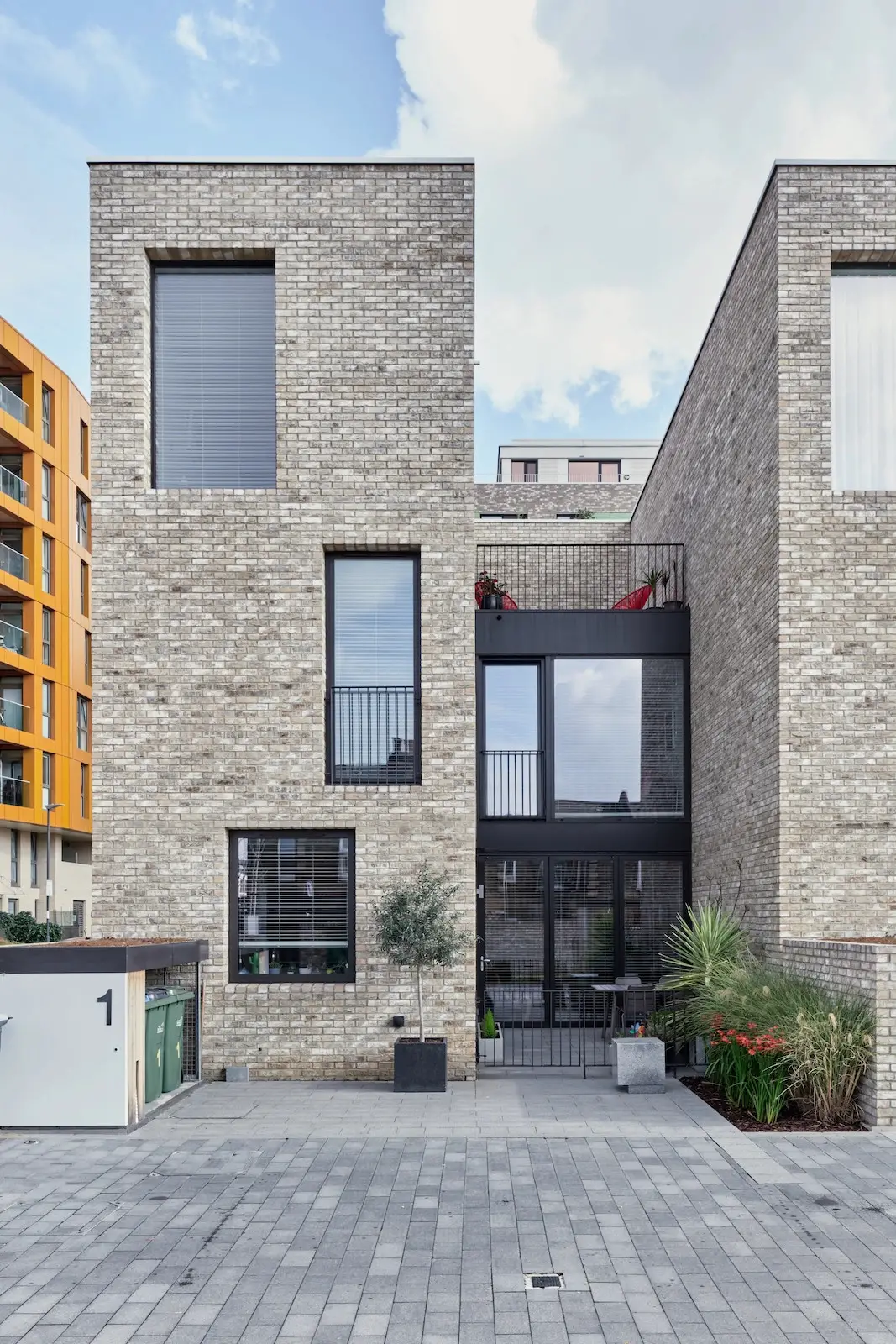 伦敦泰晤士河畔的现代维多利亚式联排别墅-24