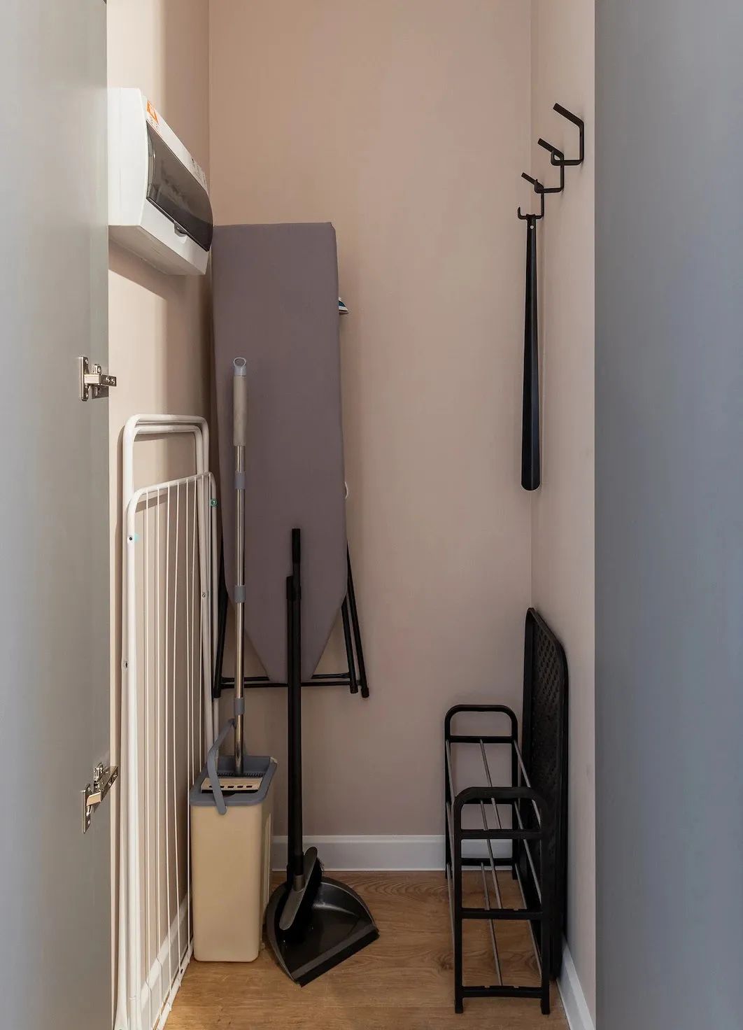 20㎡一字型公寓设计丨Ekaterina Shein-23