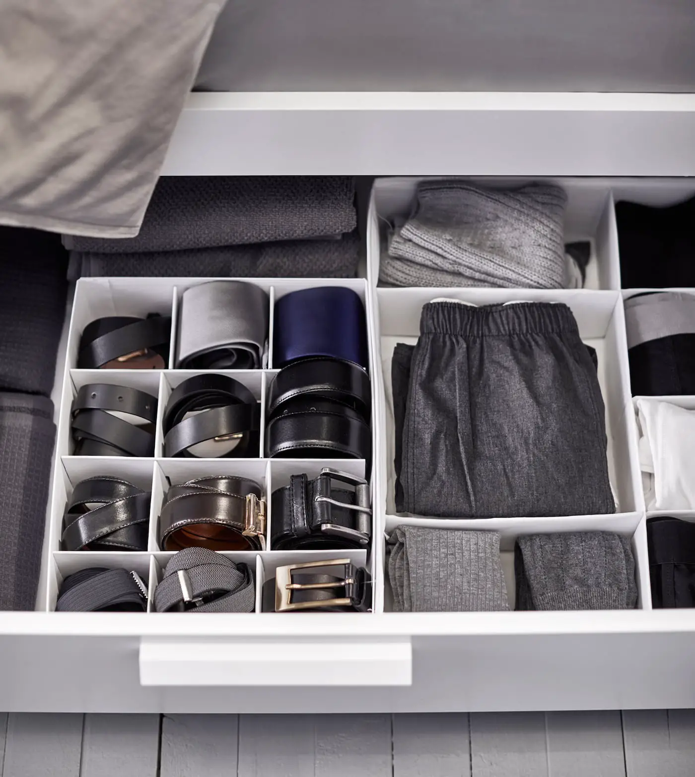 2 平米极小卧室设计实例-8