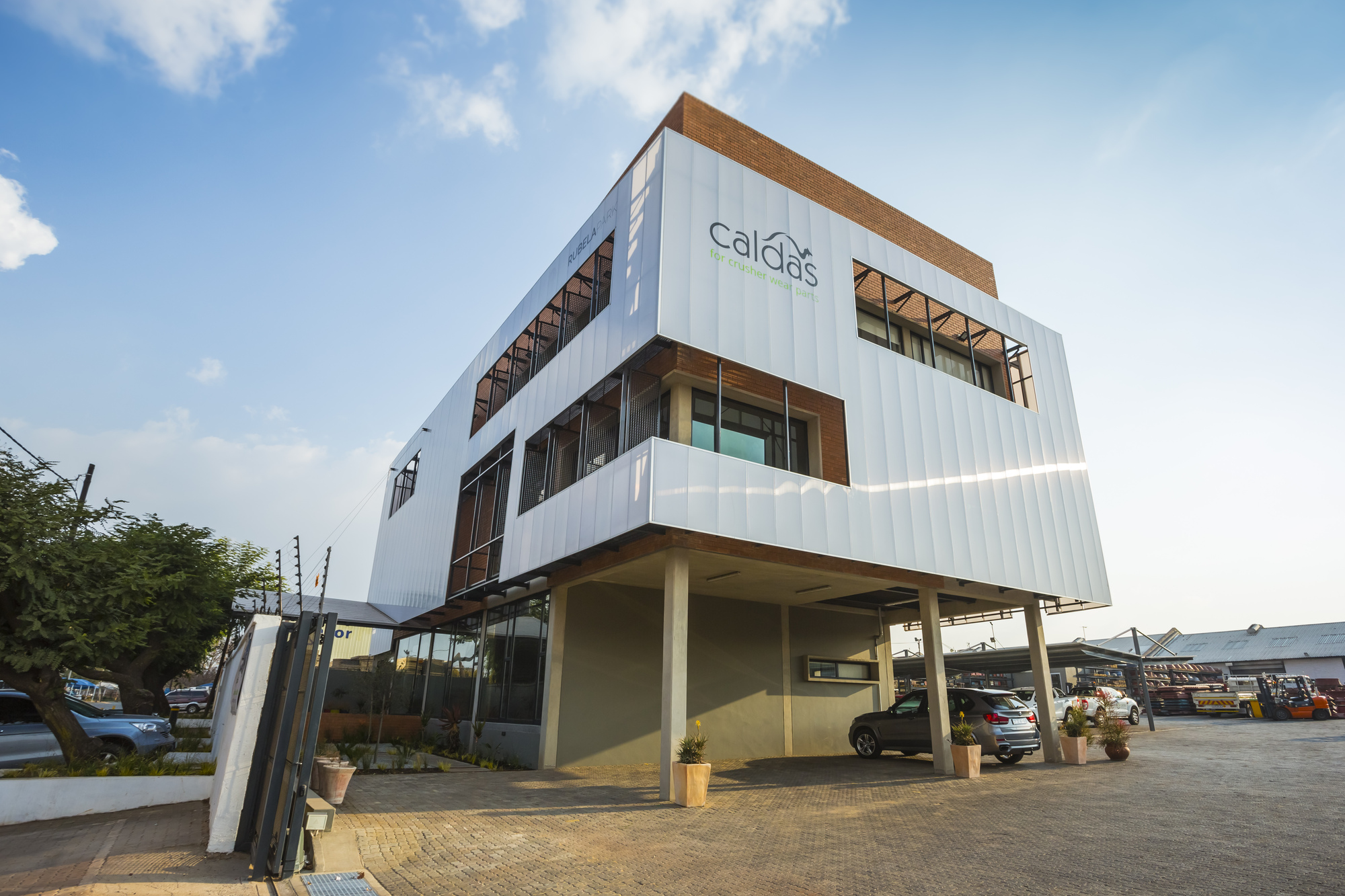 南非 Rubela Park 办公建筑-33