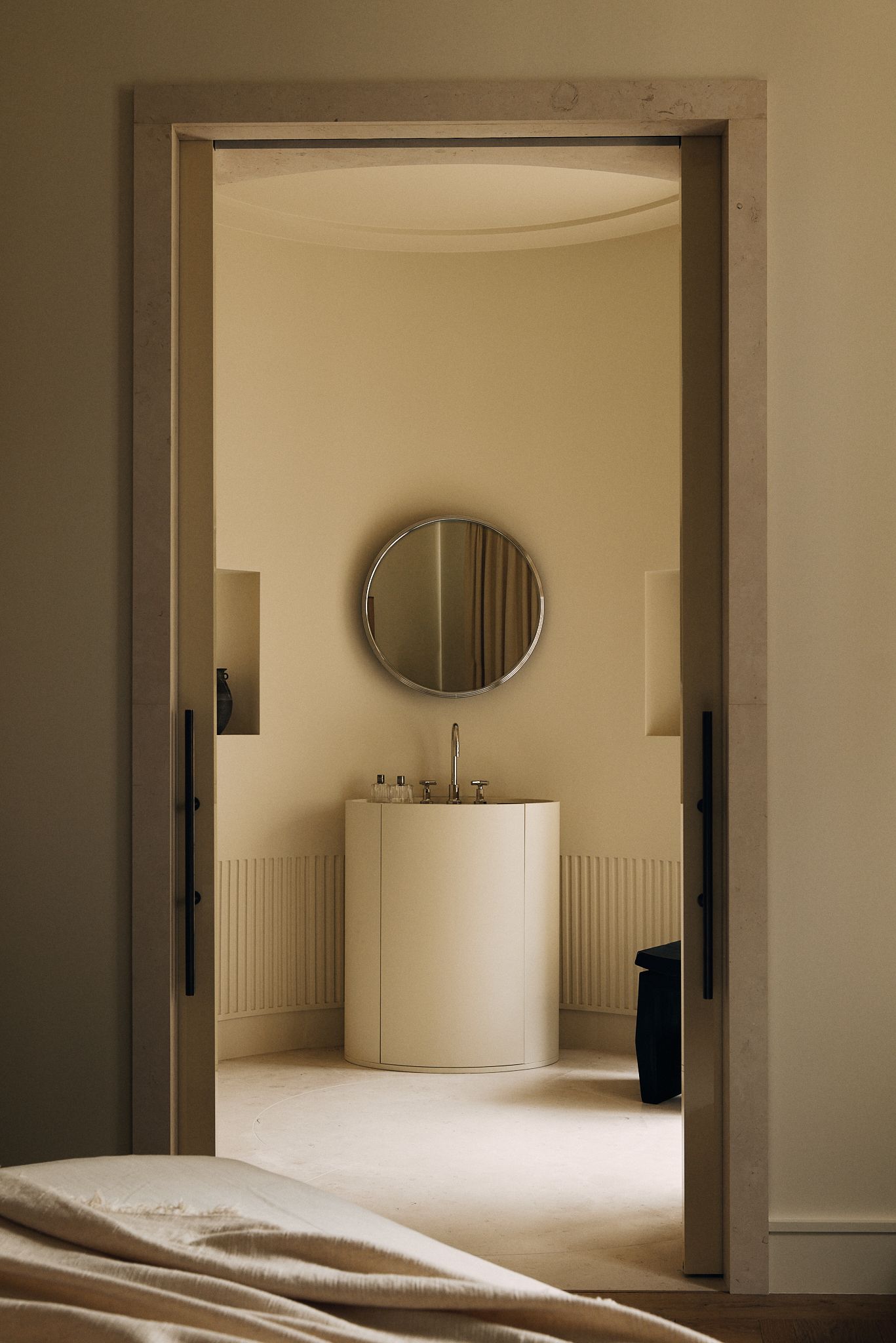 巴黎400平米单色弧形公寓丨法国巴黎丨Marika Dru及其团队Atelier MKD-49