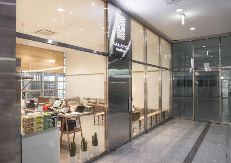 19 坪现代白色咖啡厅设计 毒山洞商区精致空间-12