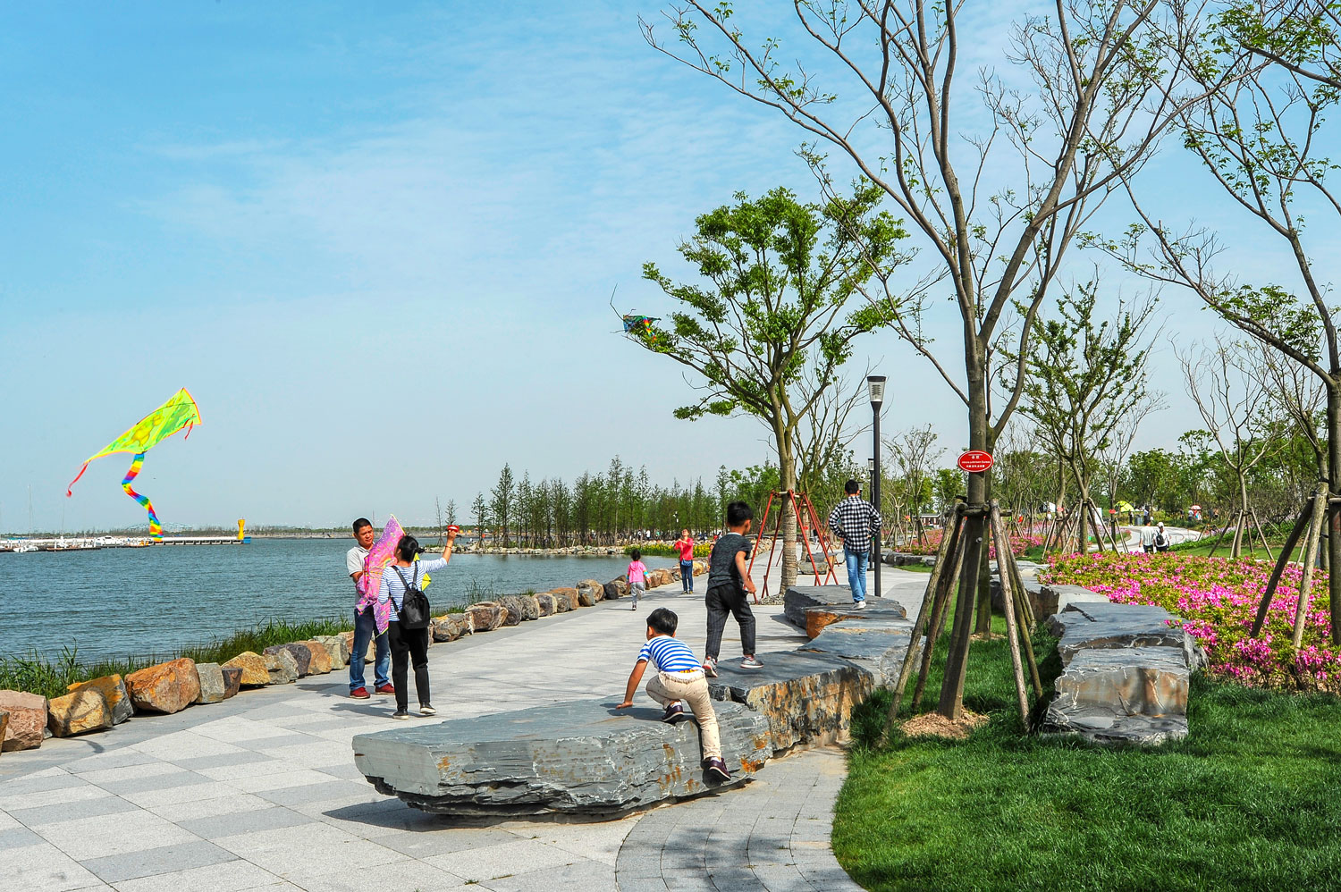 上海临港港城滴水湖绿色带线性公园-21