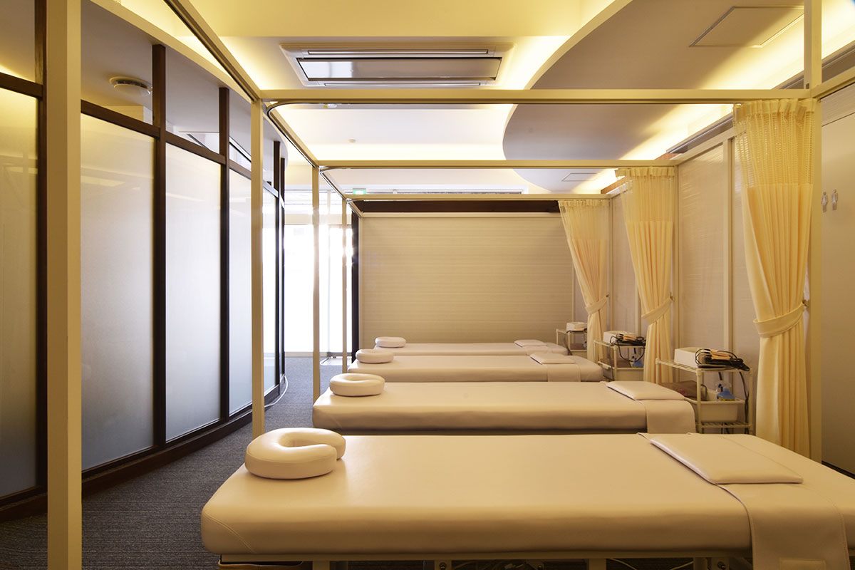 熊本新屋敷整骨院DOLPHIN丨日本熊本丨クラフトワン一級建築士事務所-6