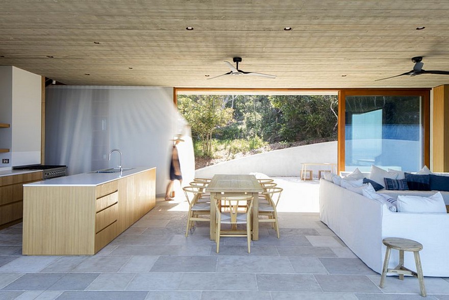 Small Beach House by Polly Harbison Design-14