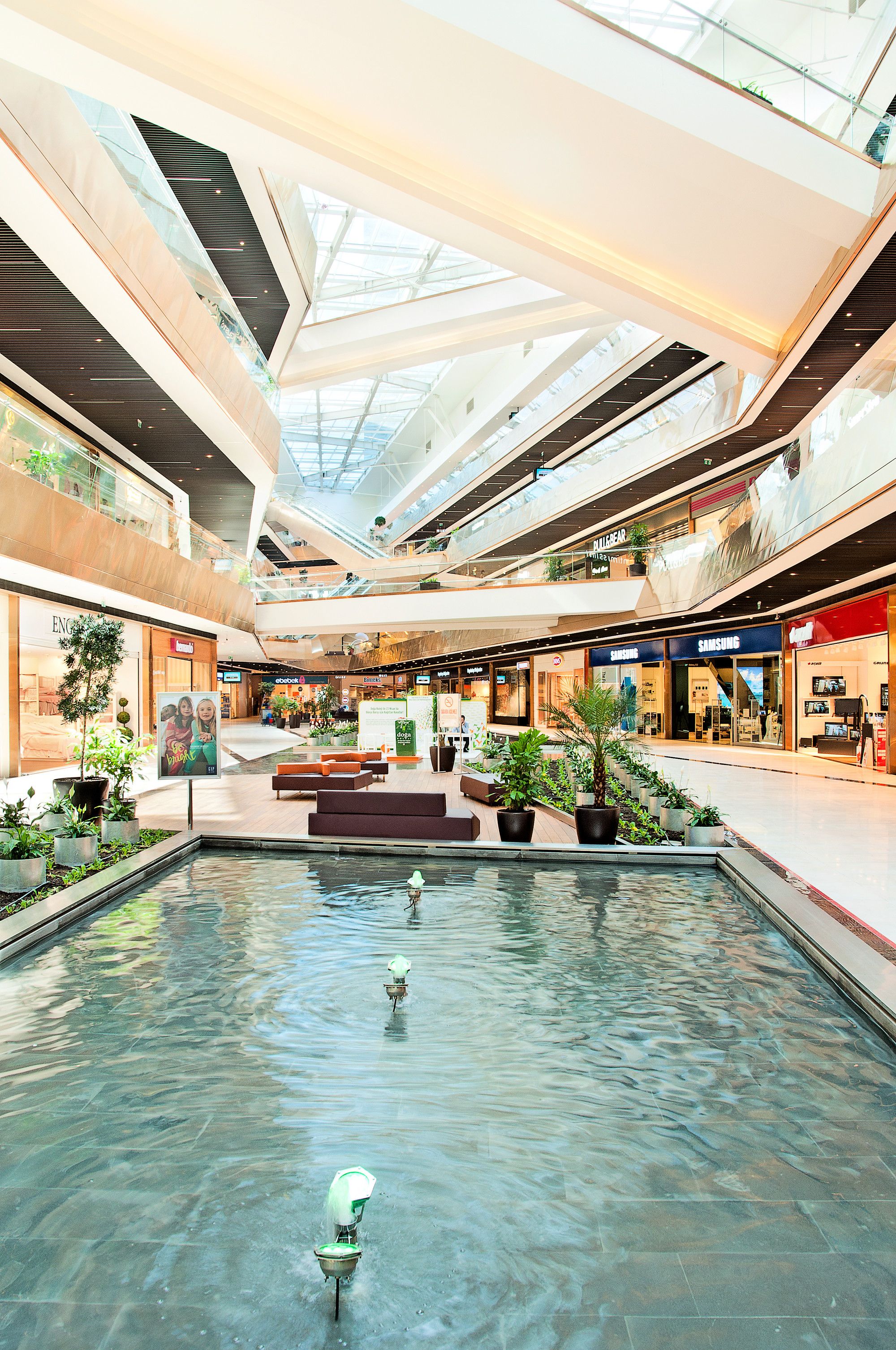 土耳其伊斯坦布尔 Buyaka 购物中心 | 简约设计，真实表达-38