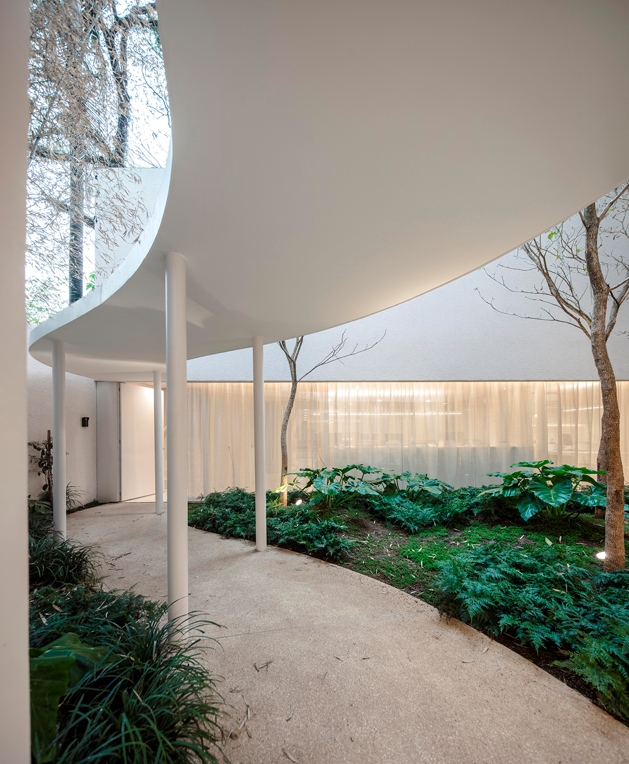 保罗·赖亚服装品牌旗舰店丨Isay Weinfeld-14