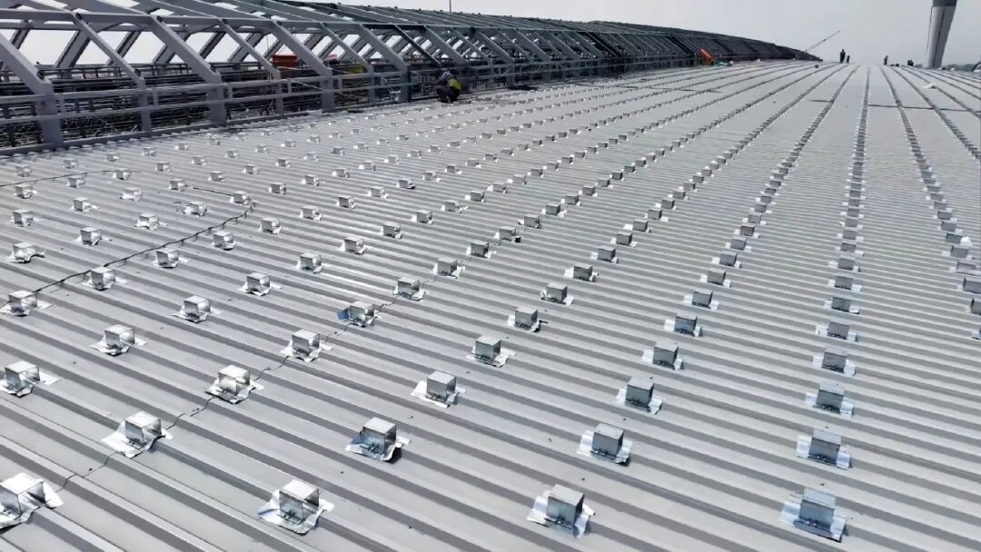 央视聚焦！福州长乐国际机场T2航站楼“遮风挡雨”工程完工-17