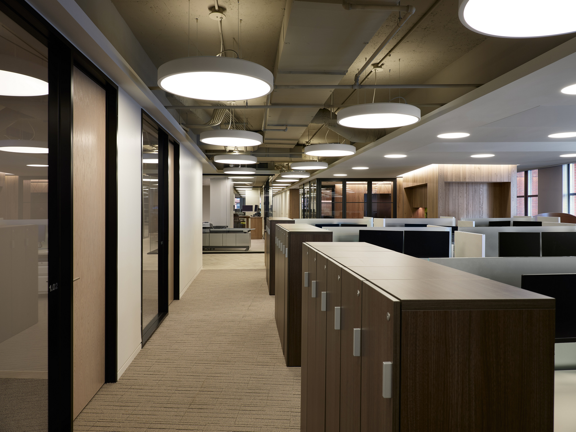 华盛顿特区安比尔金融服务办公室设计-15