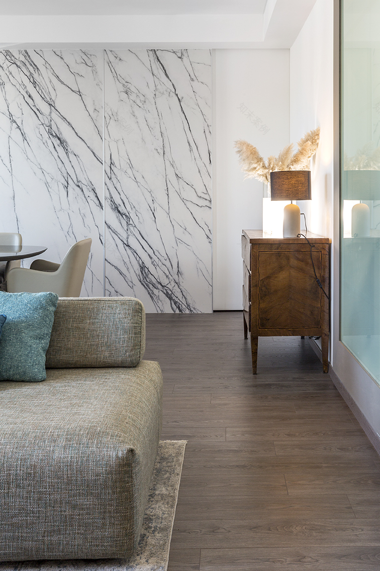 品红色公寓丨意大利米兰-20