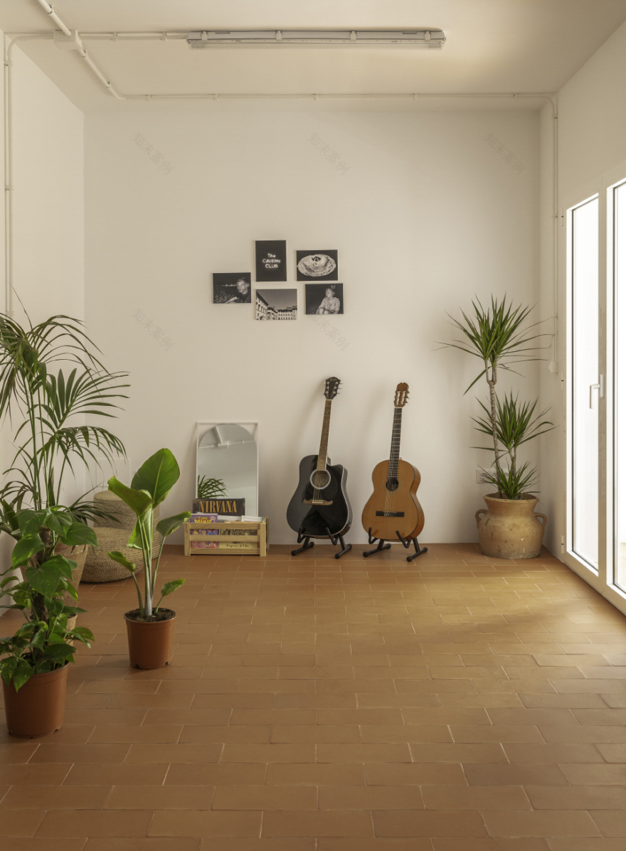 庭院之家丨西班牙丨Martín Peláez-4